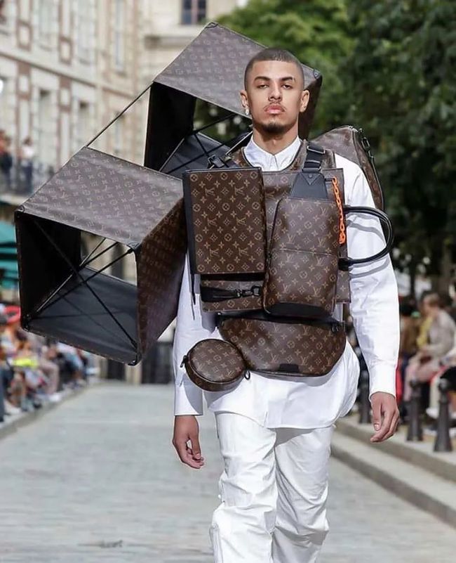 lv路易威登五合一报价,路易威登30万的包