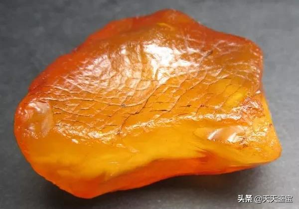 蜜蜡的鉴别方法和讲解,蜜蜡鉴别的方法和技巧