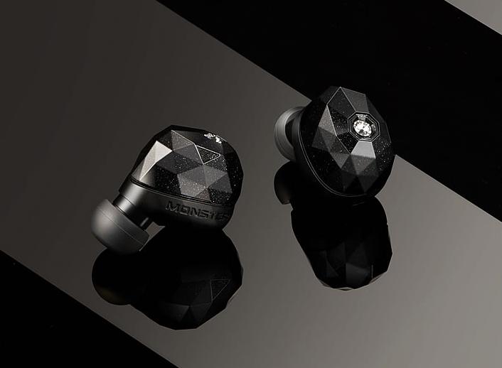 这是一款夜跑族，一定需要的，跑步耳机