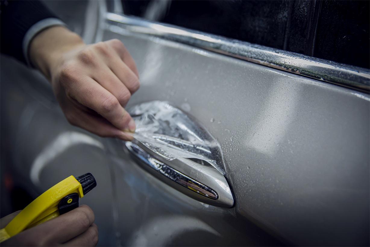 汽车隐形车衣发黄怎么处理,贴了隐形车衣车漆面发黄