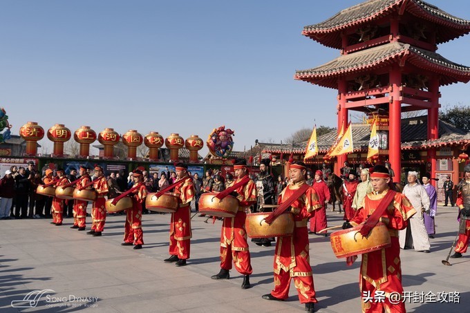 【一画一书览清园】千年汴京城里，做一场灯火阑珊的东京华梦