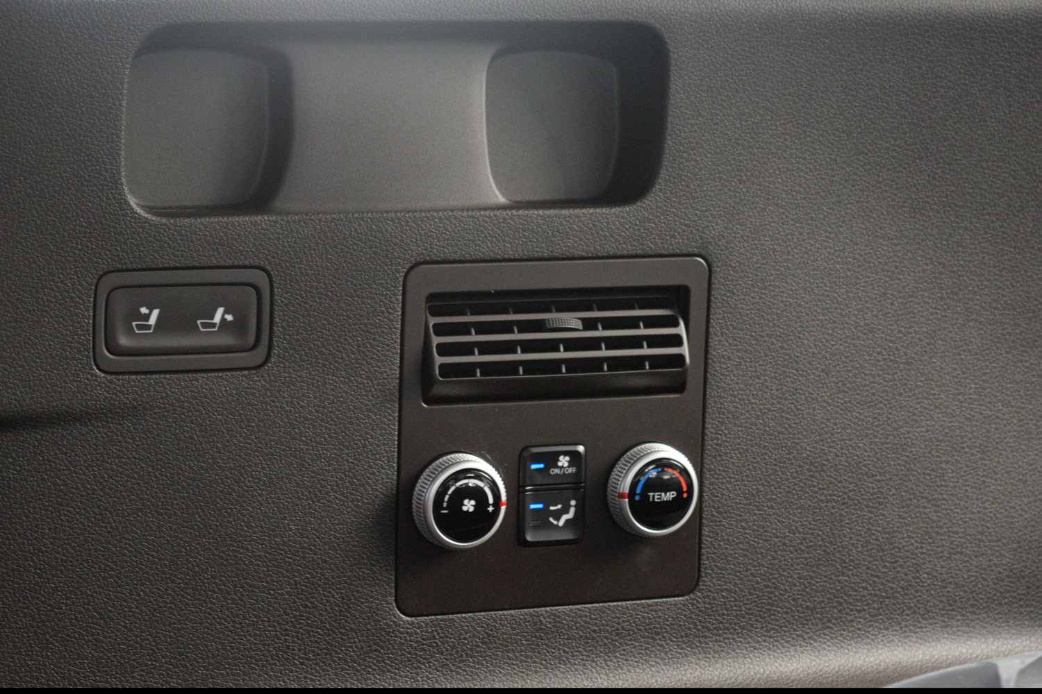 值得买的韩系suv全新胜达,第四代全新胜达六座试驾