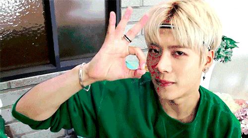 怎么查看娇韵诗妊娠套装生产日期,娇韵诗孕妇专用真假