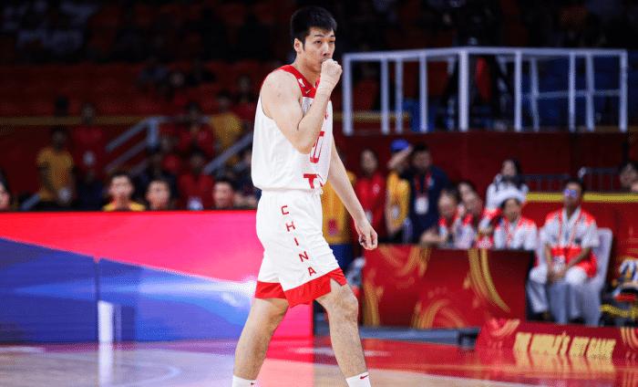 周琦回应被吐槽无惧任何声音,周琦被吐槽上场45分钟