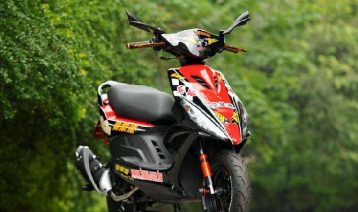 一路火花带闪电完整句,一路火花带闪电解析