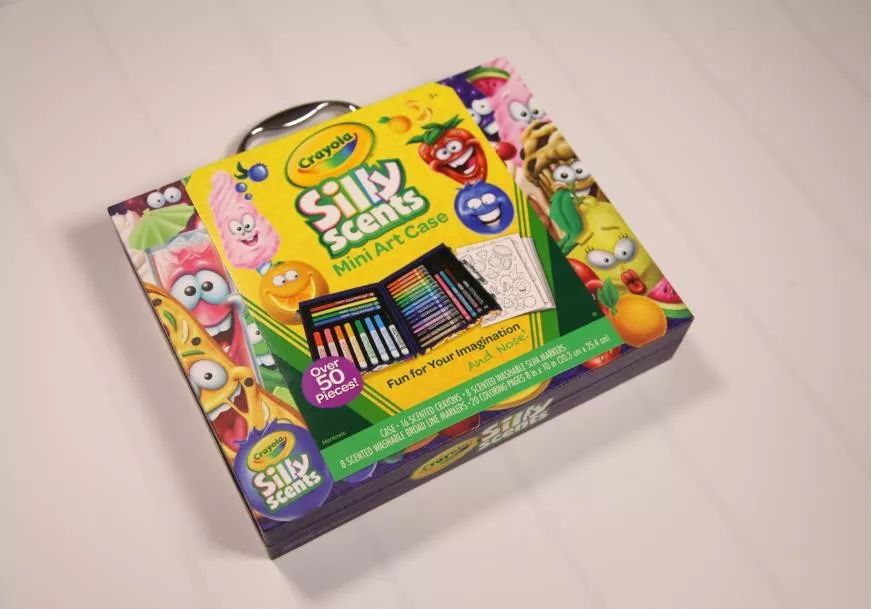 9岁孩子应不应该报美术班,9岁前不要让孩子学舞蹈