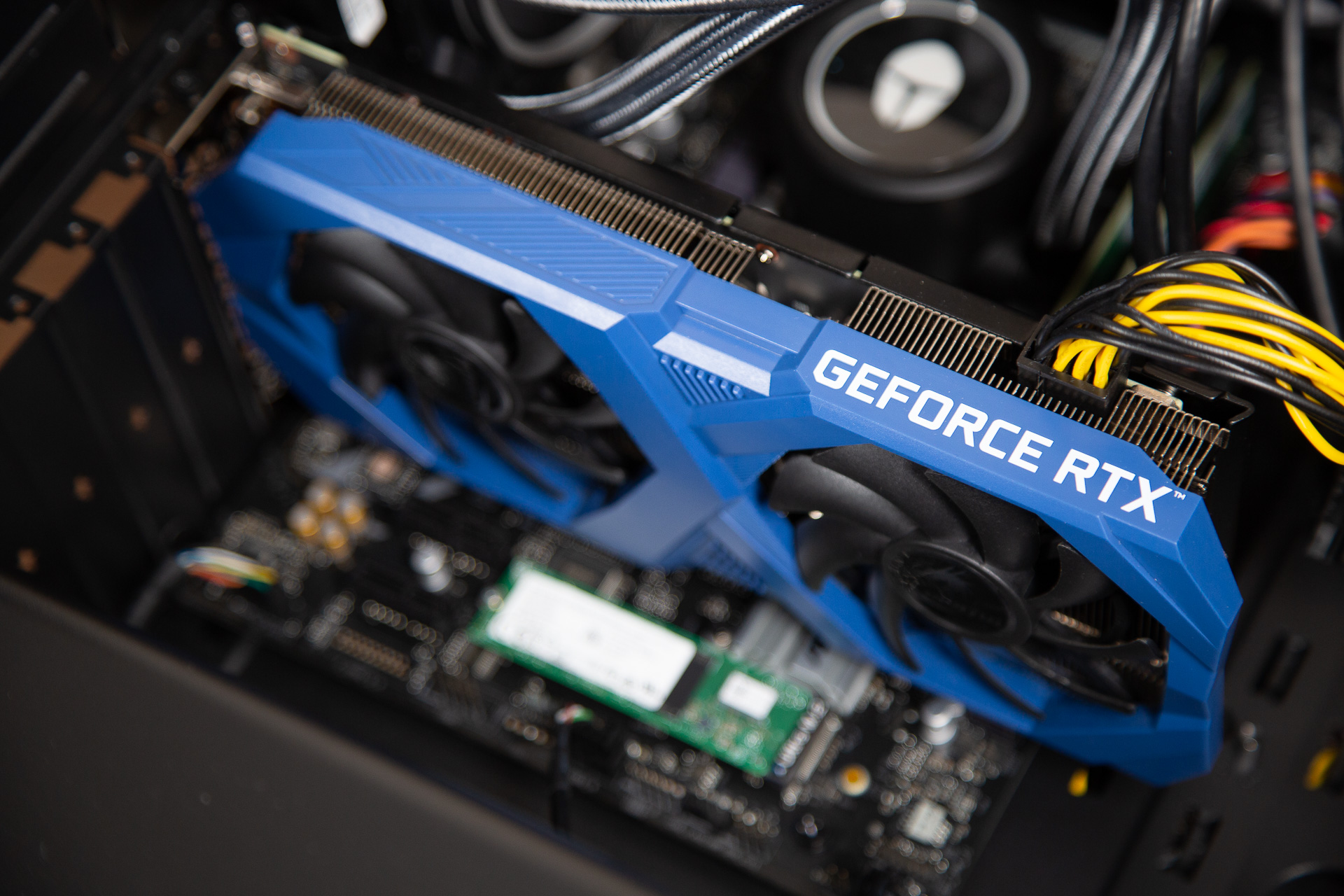 雷神黑武士4代i5-11400测评,雷神黑武士4代拆显卡