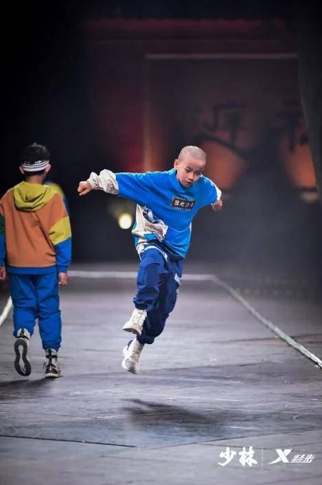 特步国潮系列 (特步国潮官方旗舰店)