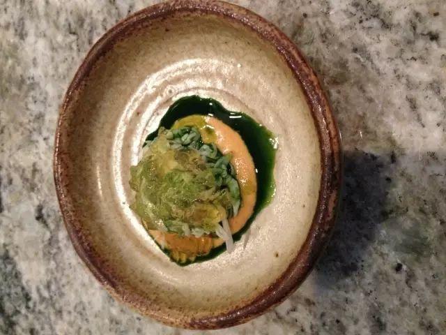 深夜除了晒烤串，还能晒太阳