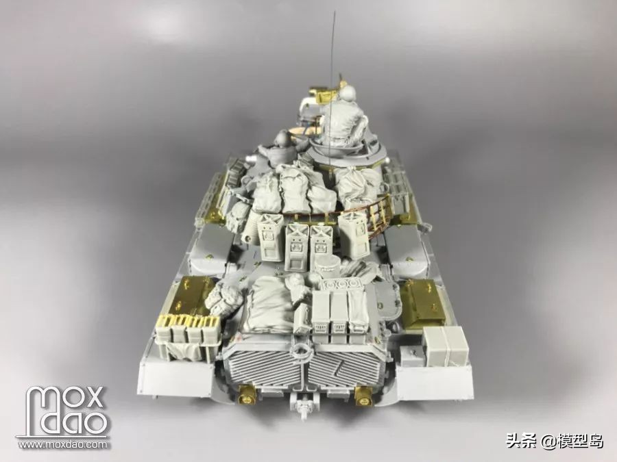 t34-85中型坦克模型,现代1:35主战坦克模型