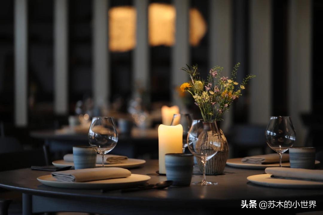 购物小剧场|“一百万，你宁愿买衫还是买层楼”