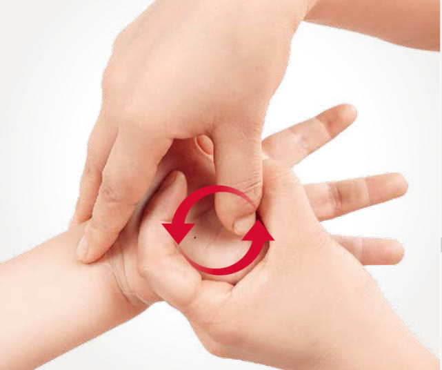 晚上积食不消化睡不着按什么穴位,积食发烧肚子疼推拿最有效的穴位