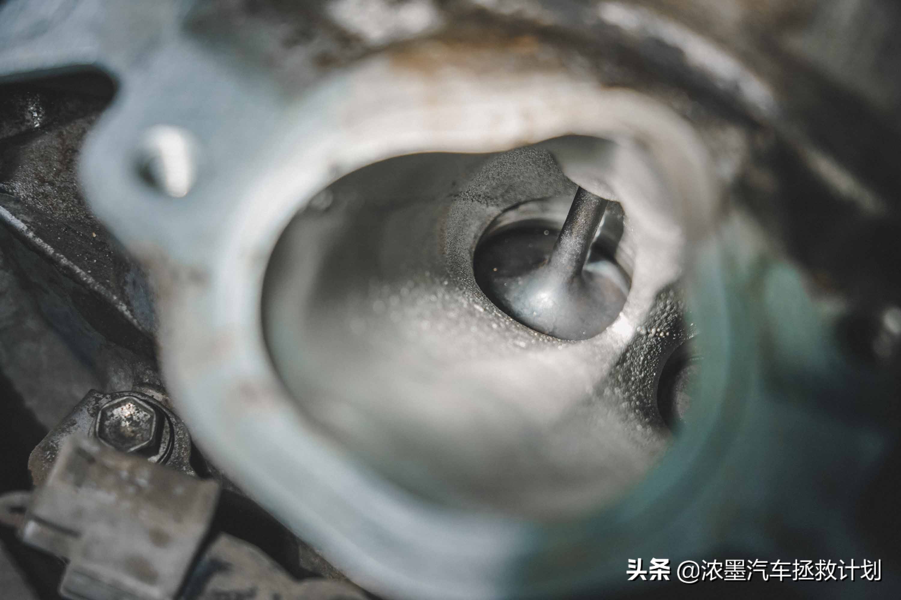 12年丰田皇冠方向机异响维修,新款丰田皇冠异响