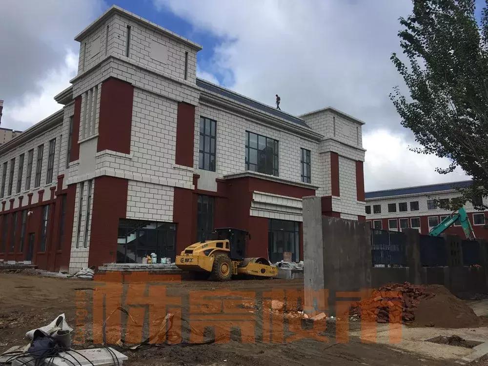 涓滃寳鑲叉墠涓侀婀栧皬瀛︿笌涓滃寳鑻辨墠,涓滃寳鑻辨墠瀛︽牎涓侀瀛﹀尯濂藉悧