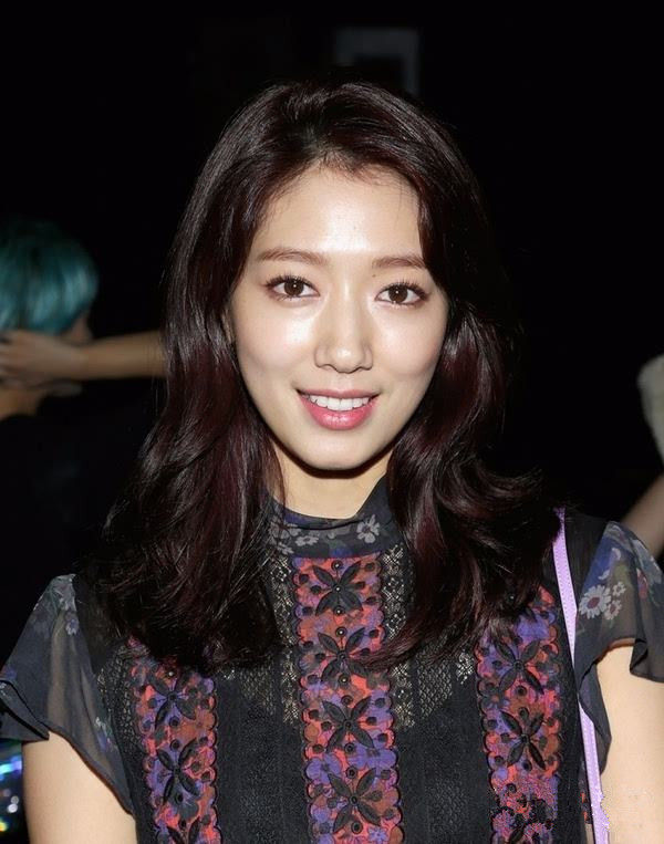 为什么很多女生化完妆会油腻？做好这两点，拥有清爽好肤感