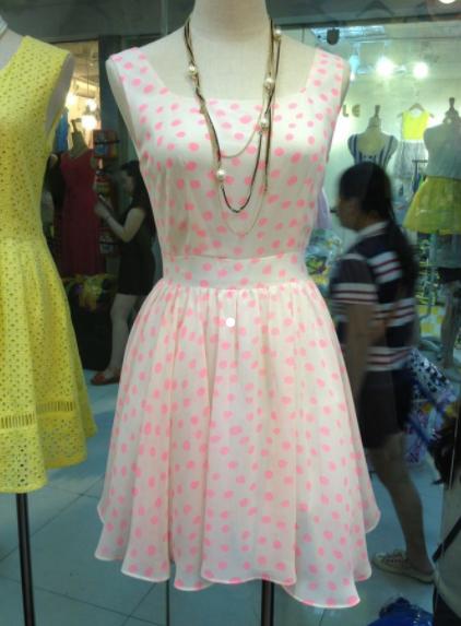 广州服装批发市场大火,吐血整理精选女装类店铺大集合