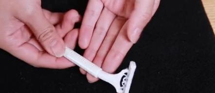 毛衣起球能用除毛刷吗,毛衣起球不用急用它擦一擦