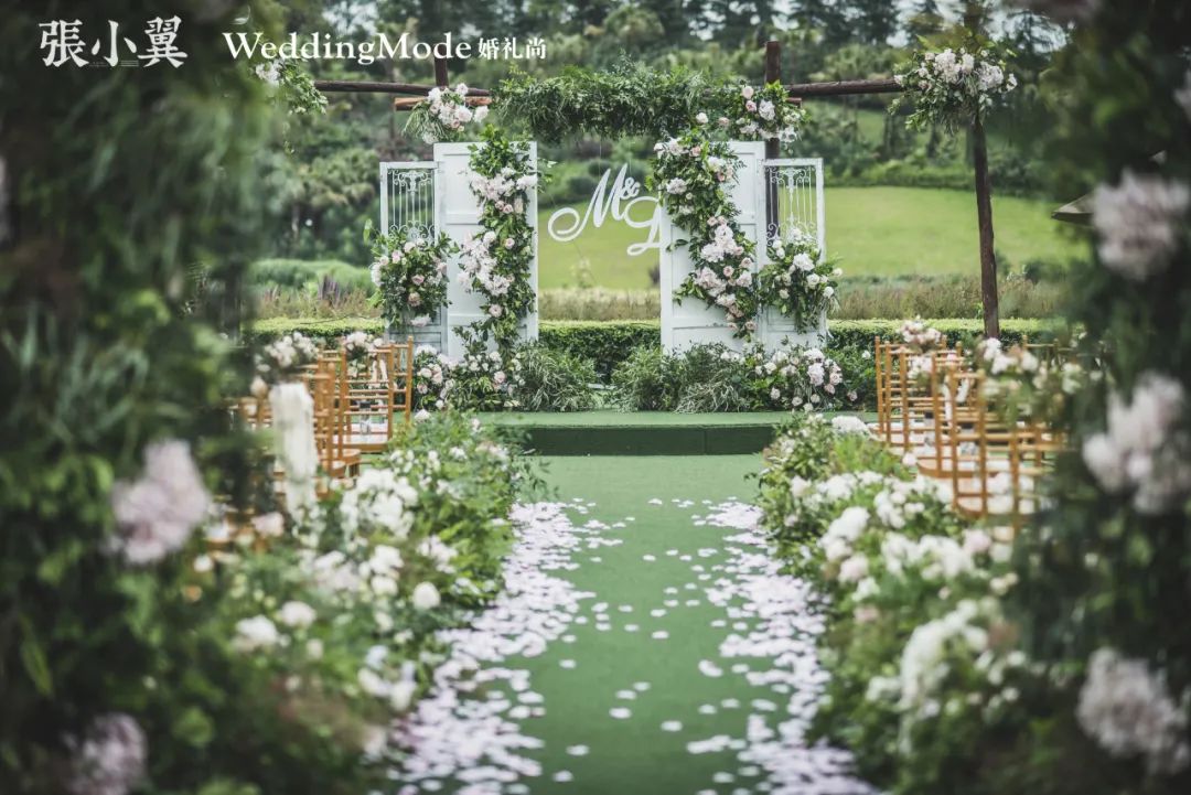 沉浸式童话城堡梦幻森系婚礼,神秘梦幻的法式莫奈花园婚礼