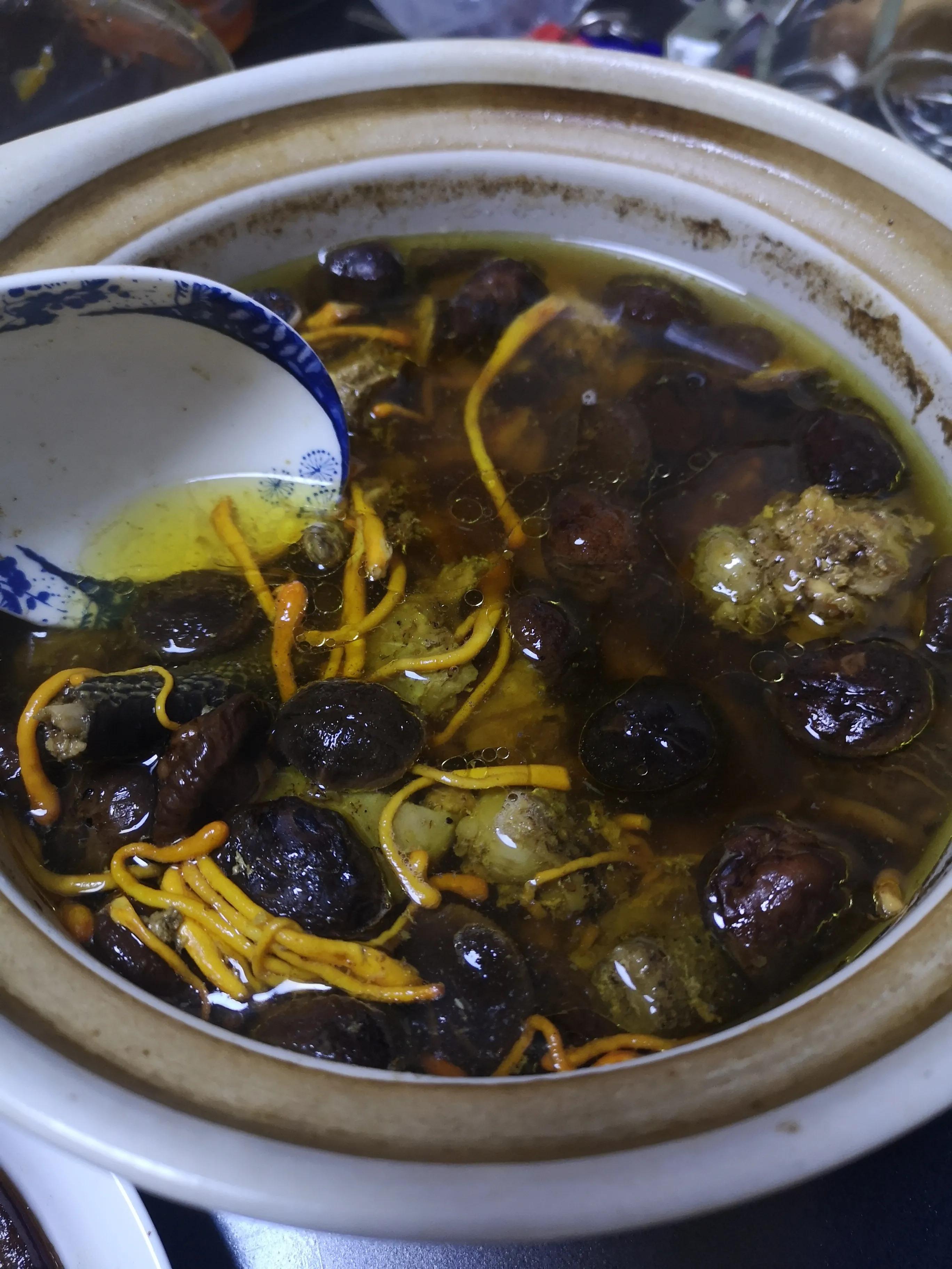 香菇虫草可以和山药一起炖鸡汤吗,秋季滋补虫草菇汤