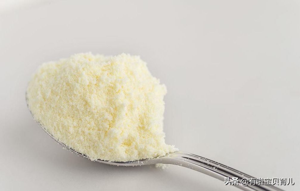 宝宝拉绿便不怎么长肉喝什么奶粉,宝宝拉绿色便便是妈妈吃凉的了吗