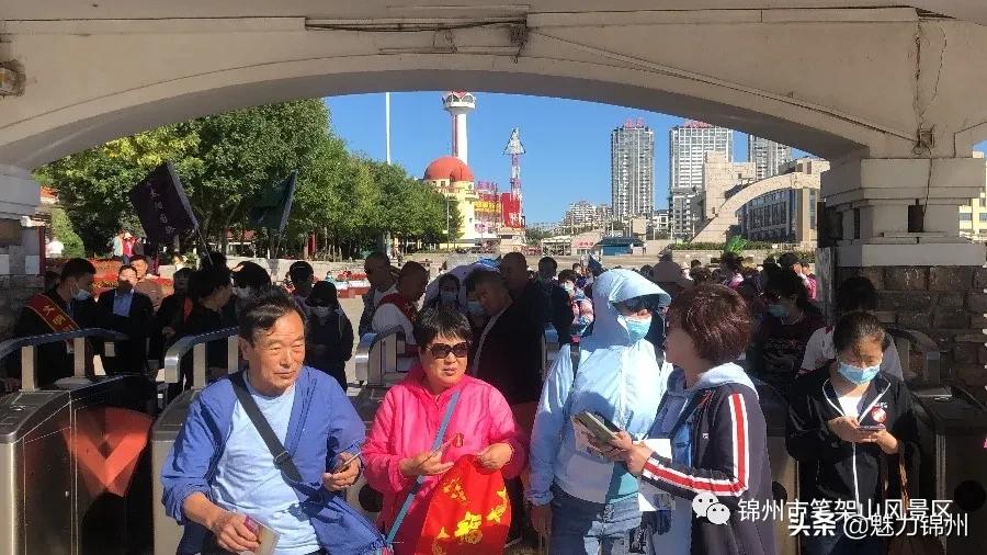 锦州笔架山风景区晚上,锦州笔架山风景区四月中旬