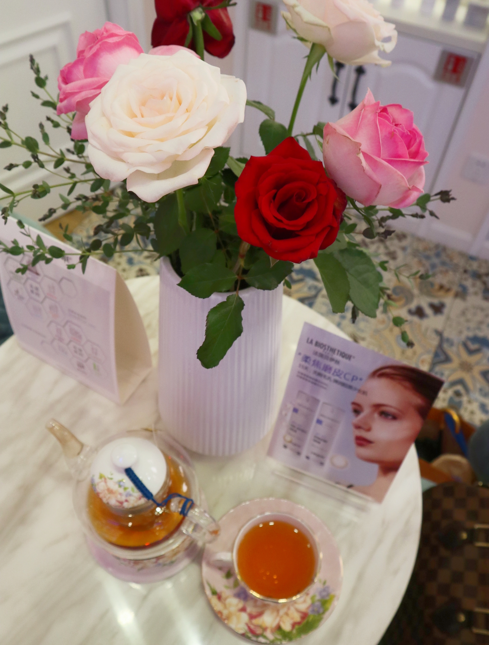 来法国贝伊丝，做珠珠女孩！贵妇级面部护理