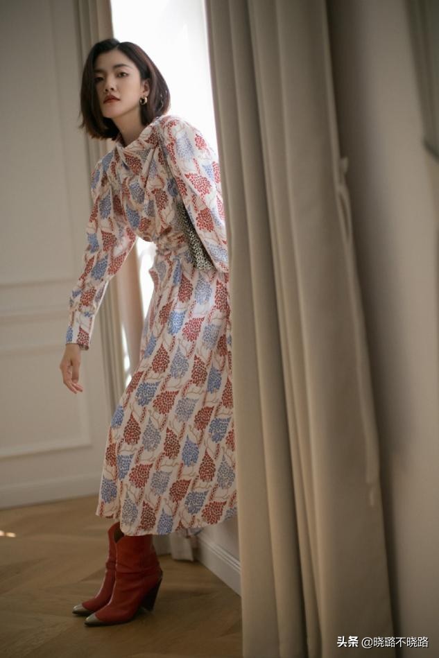 短裙子如何穿短靴比较好看,为什么穿靴子显腿短