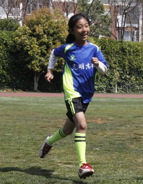 6-12岁儿童足球训练冬训,昆明少儿足球训练