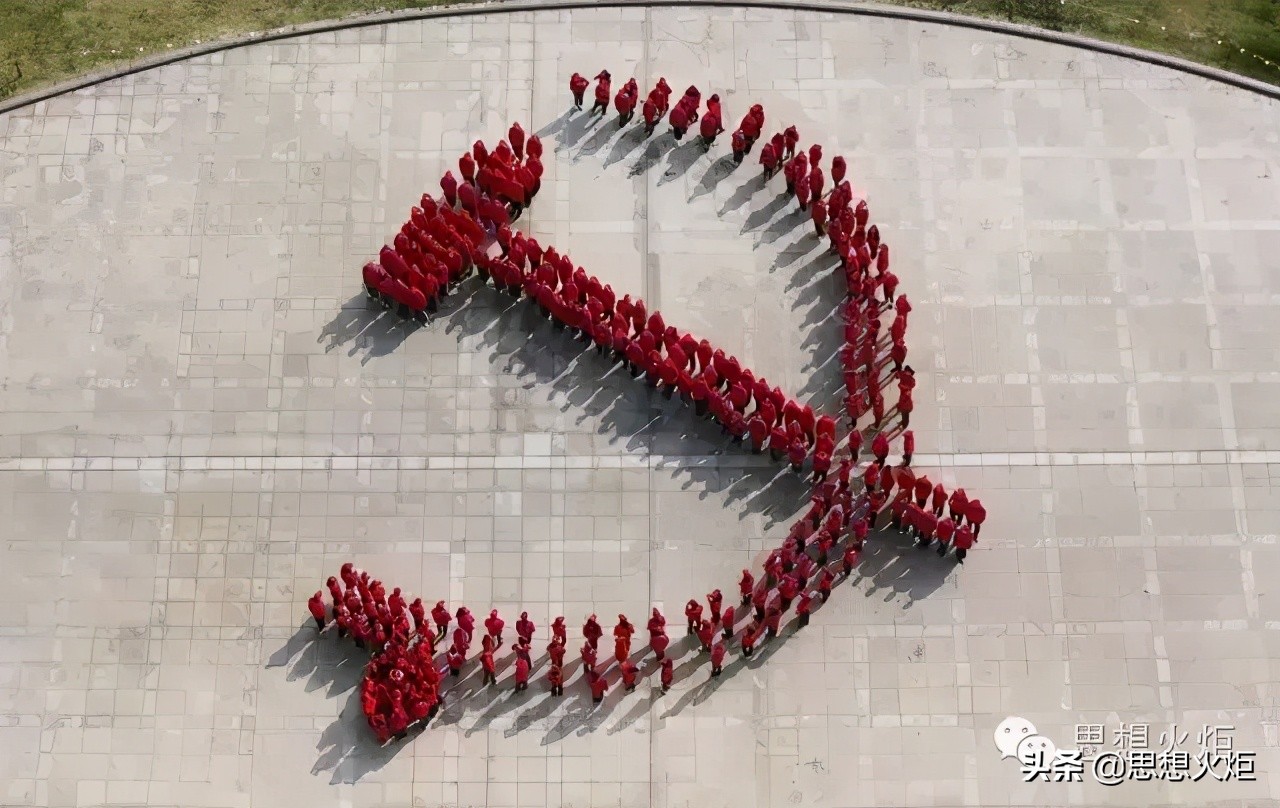 中国*产党共**100年的100个第一