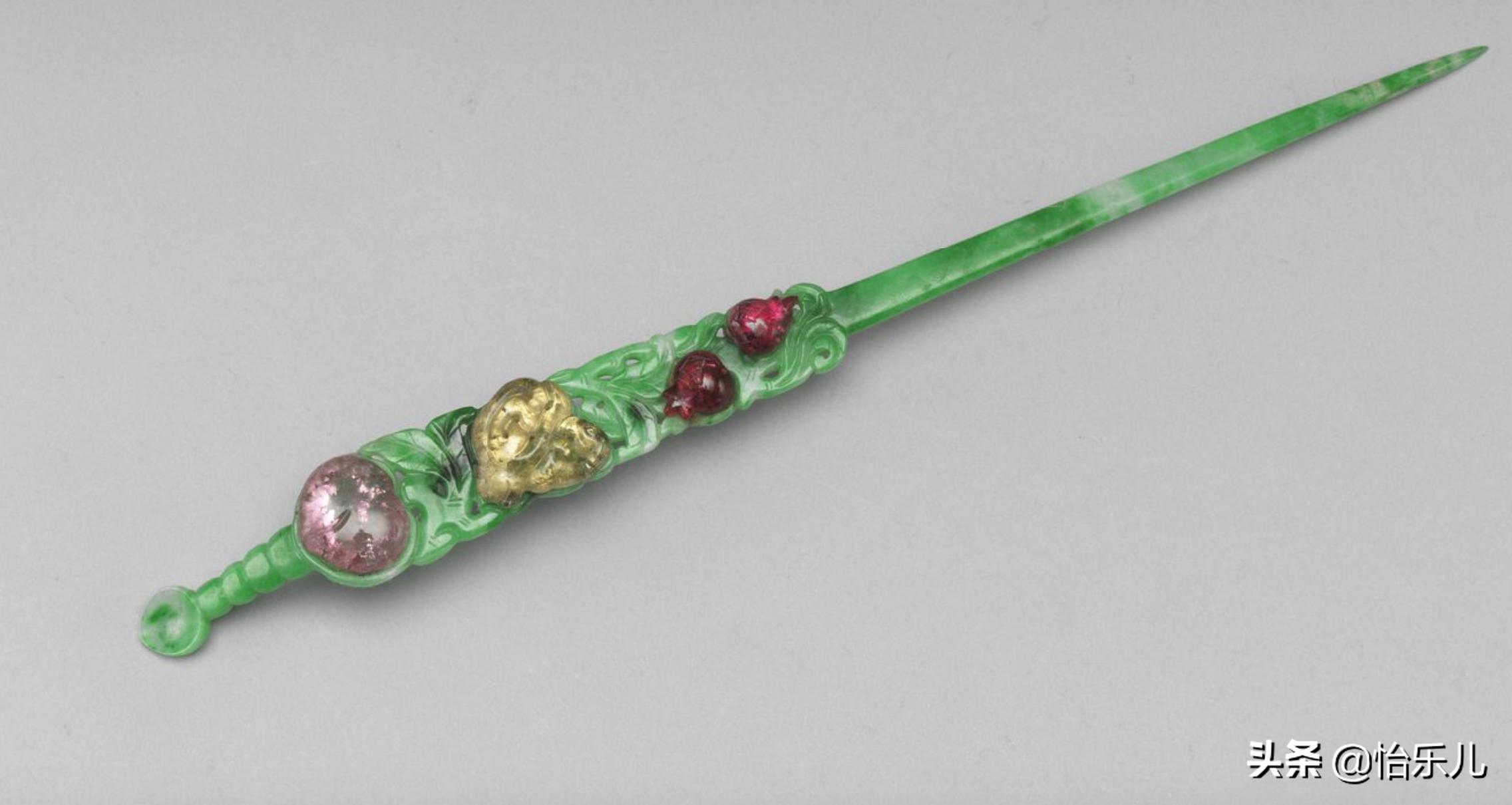 乾隆时期翡翠饰品,乾隆咸鱼翻身