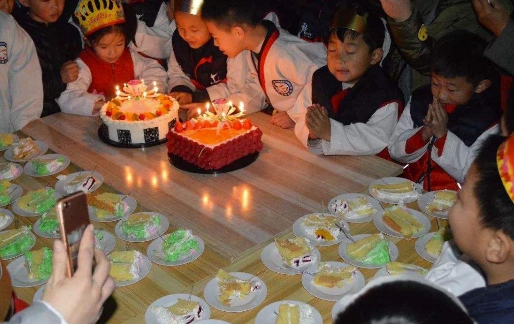 给孩子过生日是阴历好还是阳历好,孩子过生日是过阴历好还是阳历好