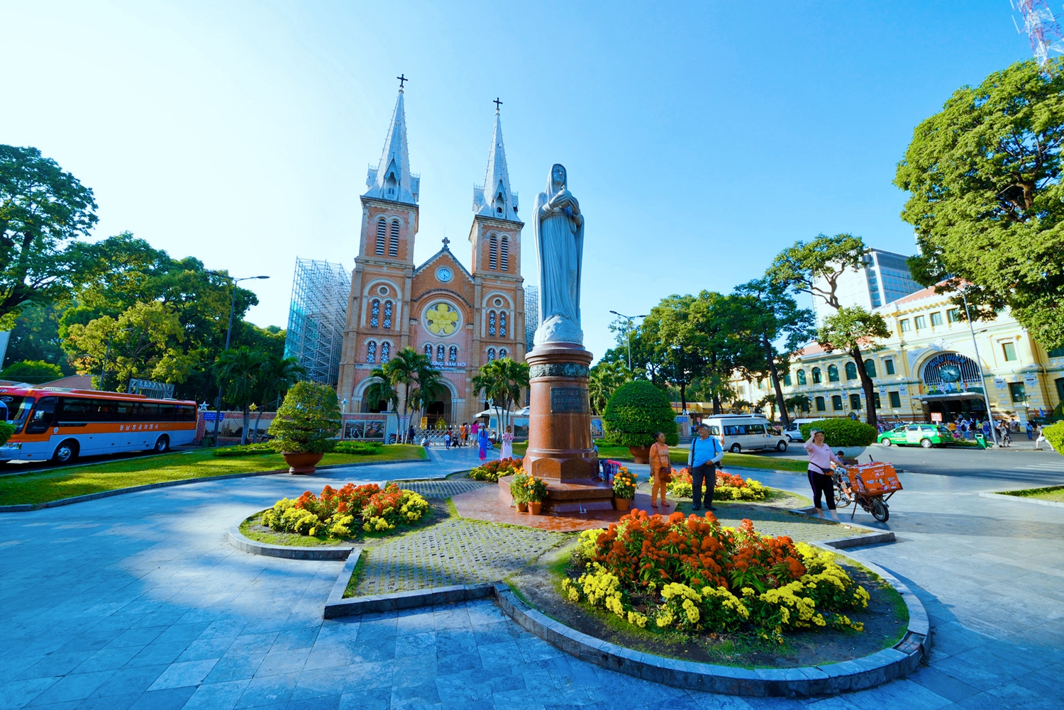 胡志明越南大教堂,胡志明圣母院大教堂