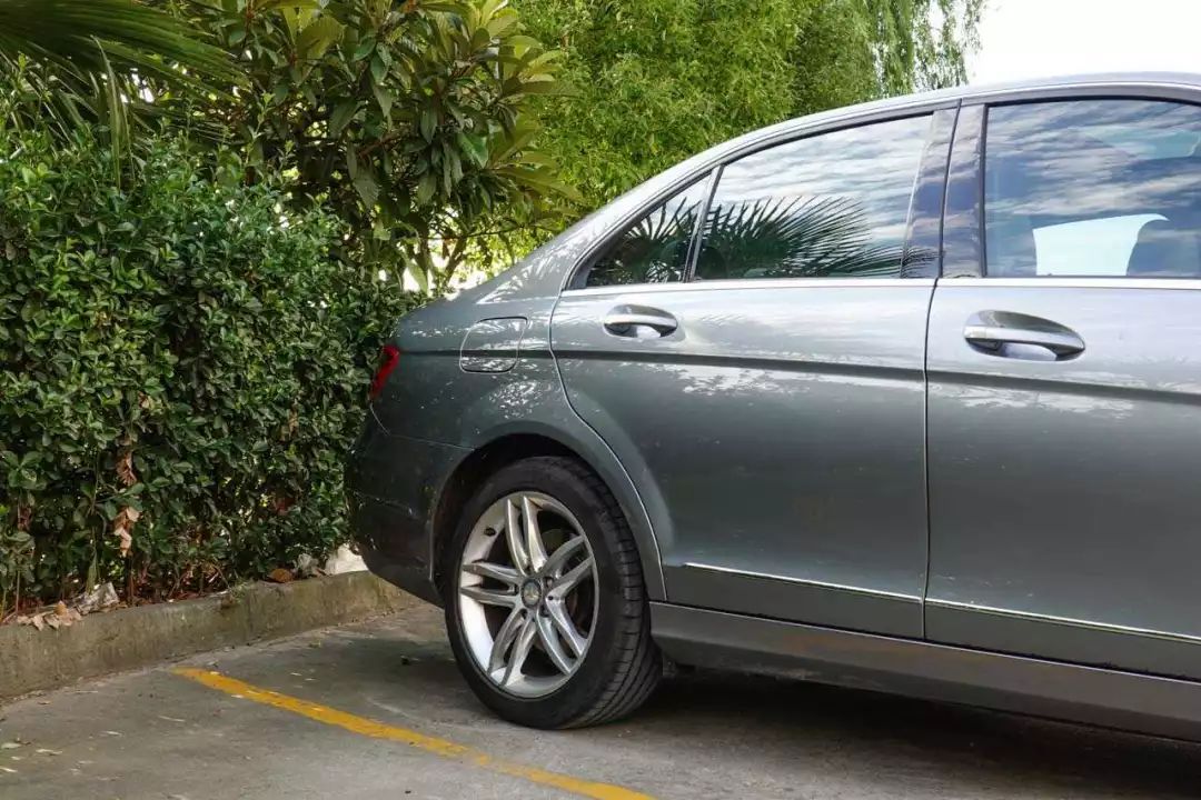 14万买奔驰C，6年只跑2万公里，收藏级