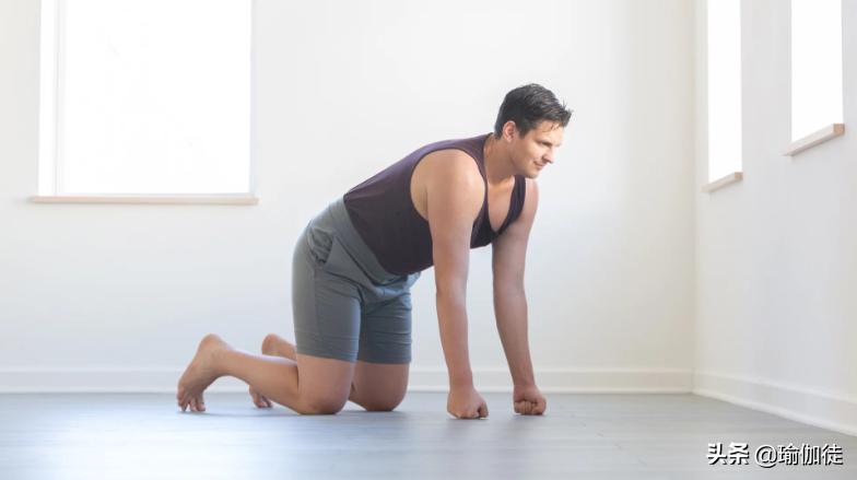 手腕疼痛可以练什么瑜伽,手腕疼的瑜伽康复动作
