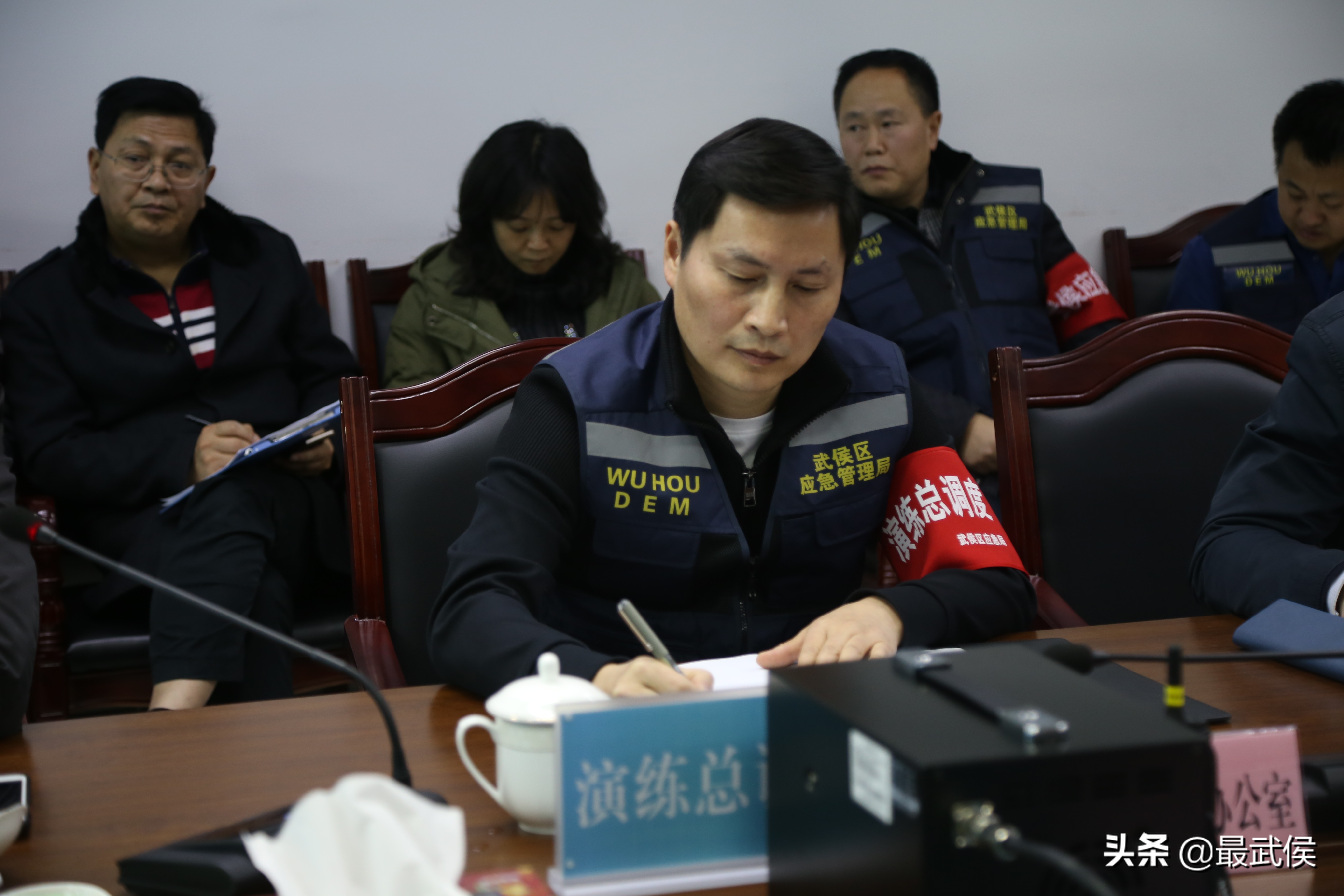 消防通道被堵找谁管,消防通道最佳处理方式