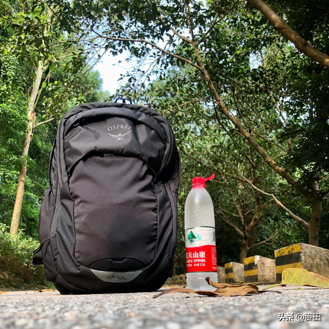 秋高气爽，不如一起背包出去浪！我最推荐的Osprey背包