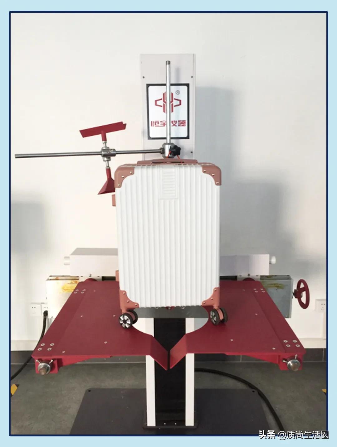 行李箱测评丨网易X选拉杆易卡阻，109元的喜朗顿侧提把不耐用