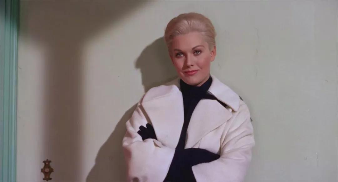 只知道梦露赫本，那你对四五十年代的美人一无所知