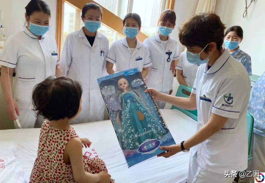 女孩练舞蹈腿疼,女生说练舞腰疼怎么回复