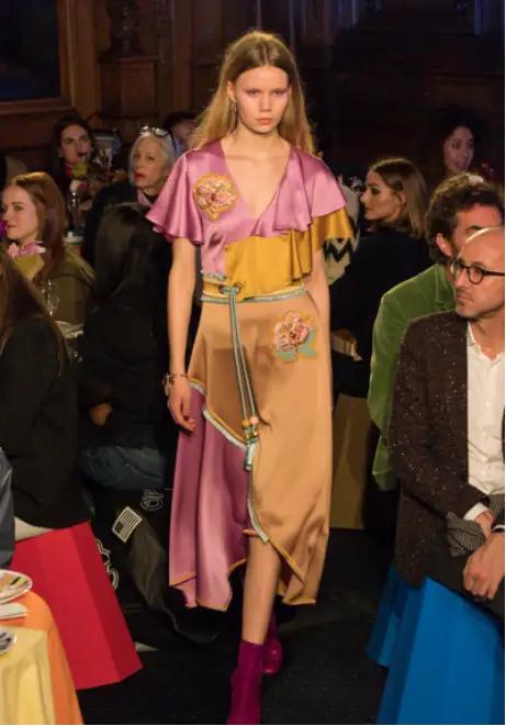 小个子腰带装穿搭150显高,矮个子怎么系腰带显高显瘦