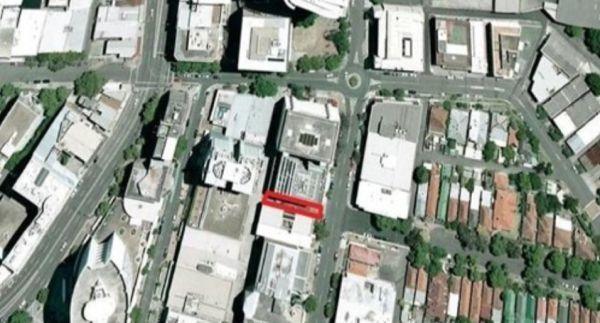 悉尼一不到3米宽土地以6.9万澳元出售!拍卖广告:请充分发挥你的想象力