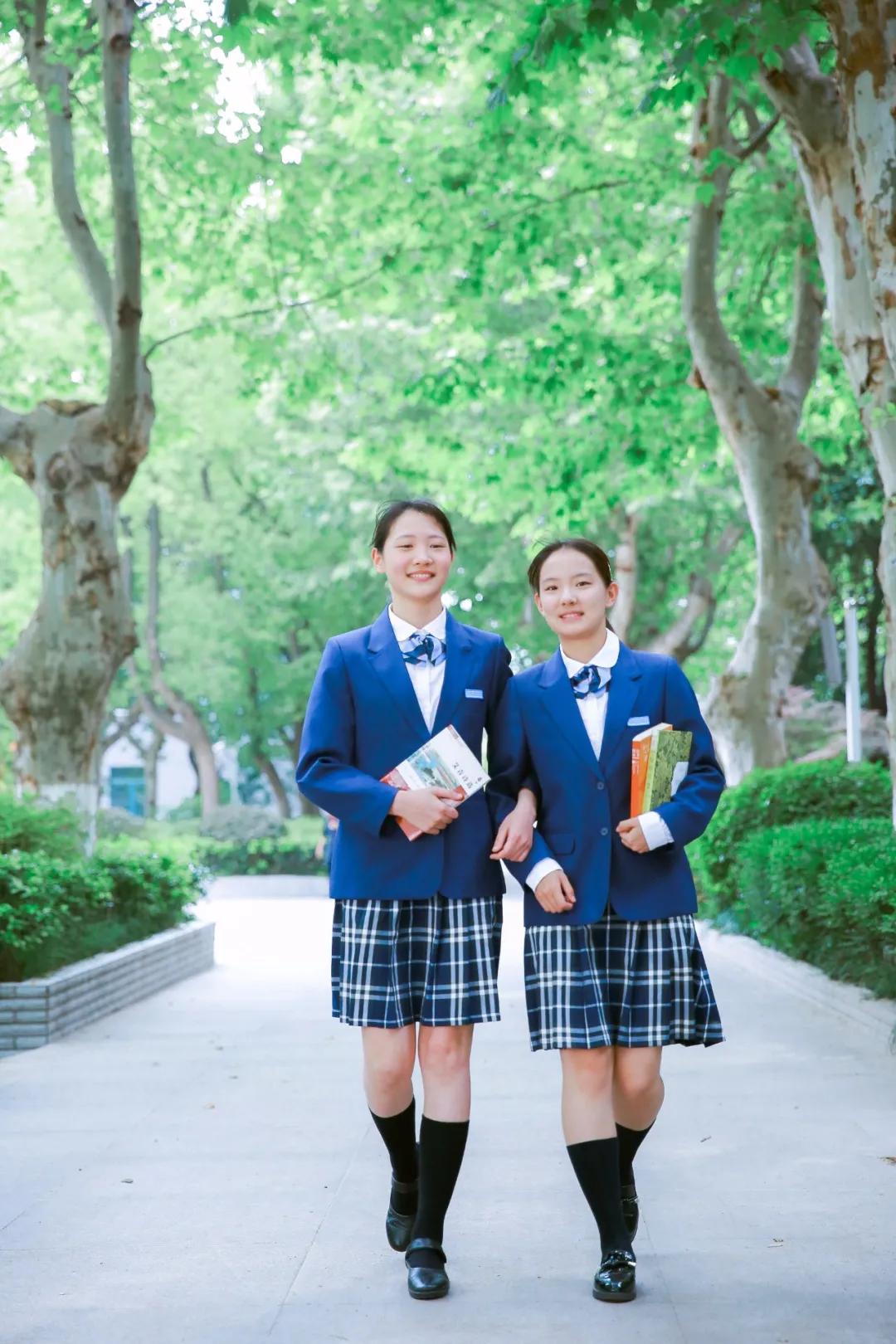 “高光”下的南京十三中换帅