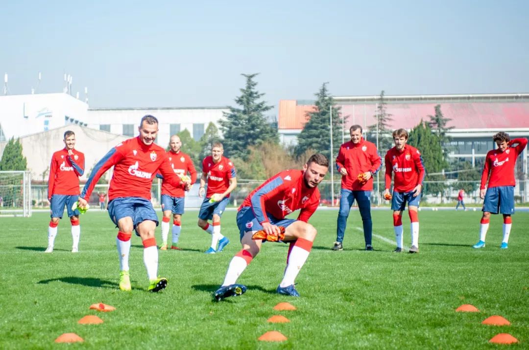 七彩云南足球超级联赛西双版纳,云南国际足球邀请赛决赛