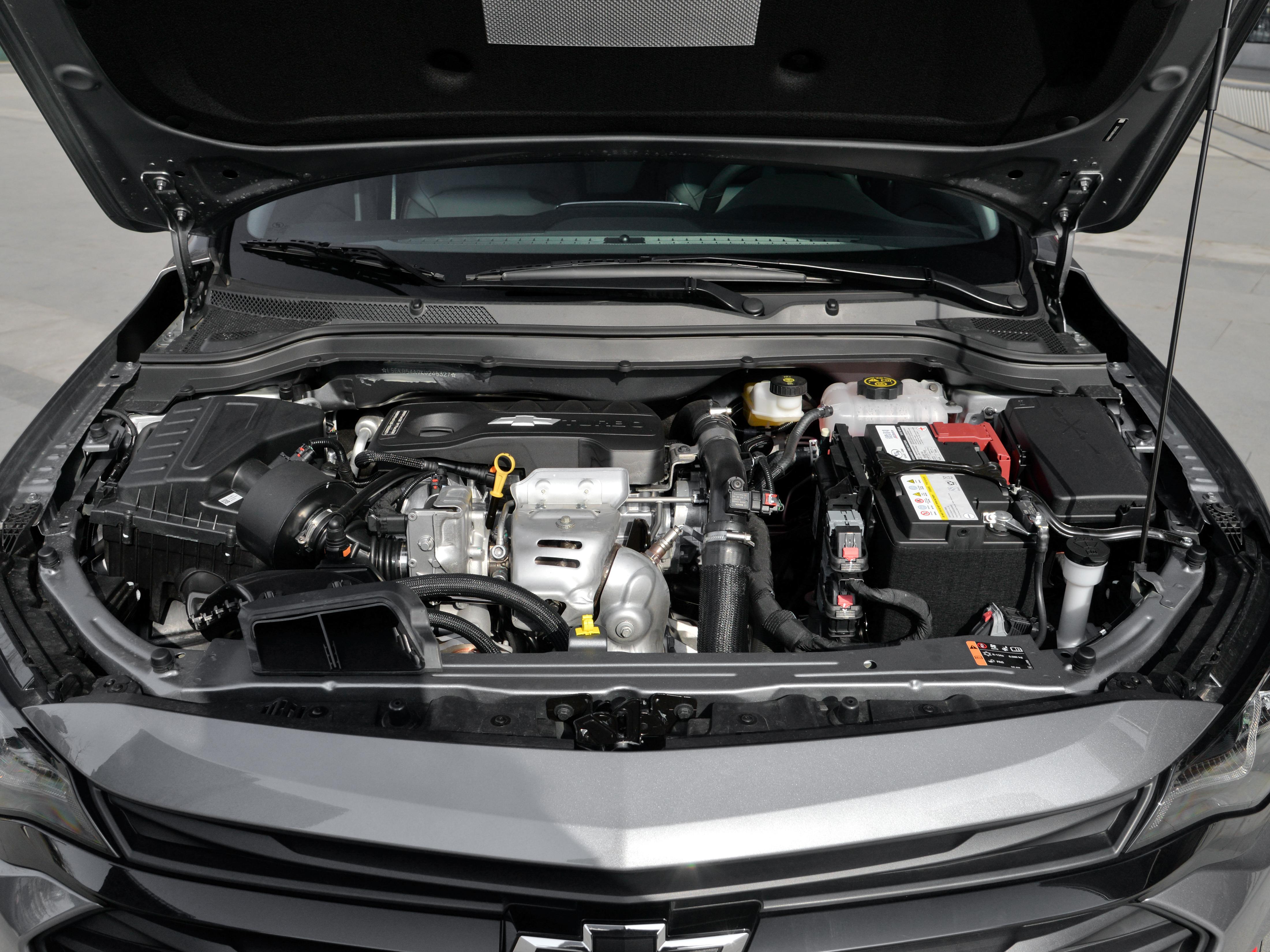 合资车5-8万左右的科鲁泽新车推荐,最新款雪佛兰科鲁泽深度测评