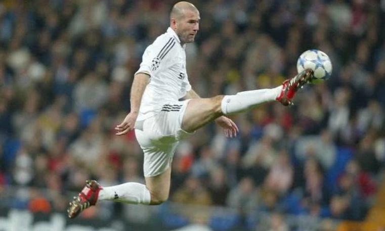 梅西和c罗到底谁是足坛第一人,梅西c罗连续两年无缘欧足联最佳