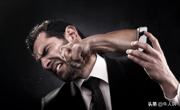 面对职场打压掌握主动才有胜算,职场中遇到压制你的同事