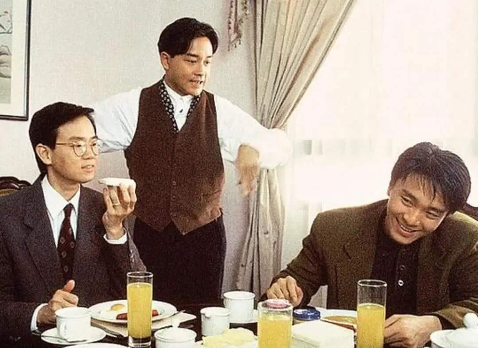 黄百鸣练腹肌视频,开心鬼黄百鸣秀腹肌