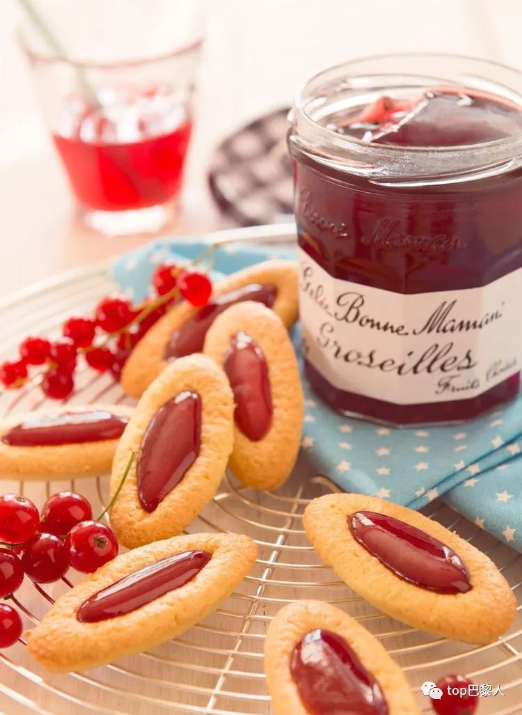 去国外旅游可以吃什么零食,外国人来中国旅游一般吃什么