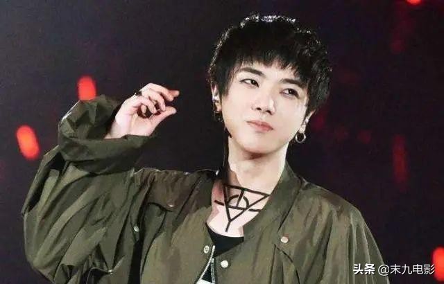 华晨宇植发照片是真的吗,华晨宇植发之前的照片长什么样子