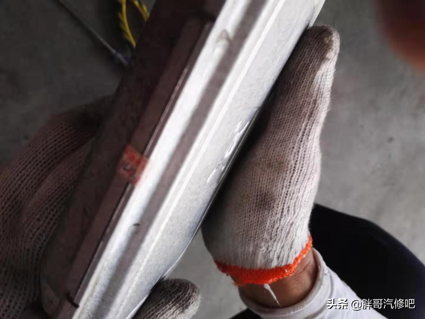 燃油过稀故障码,面包车混合气过稀发动机亮黄灯